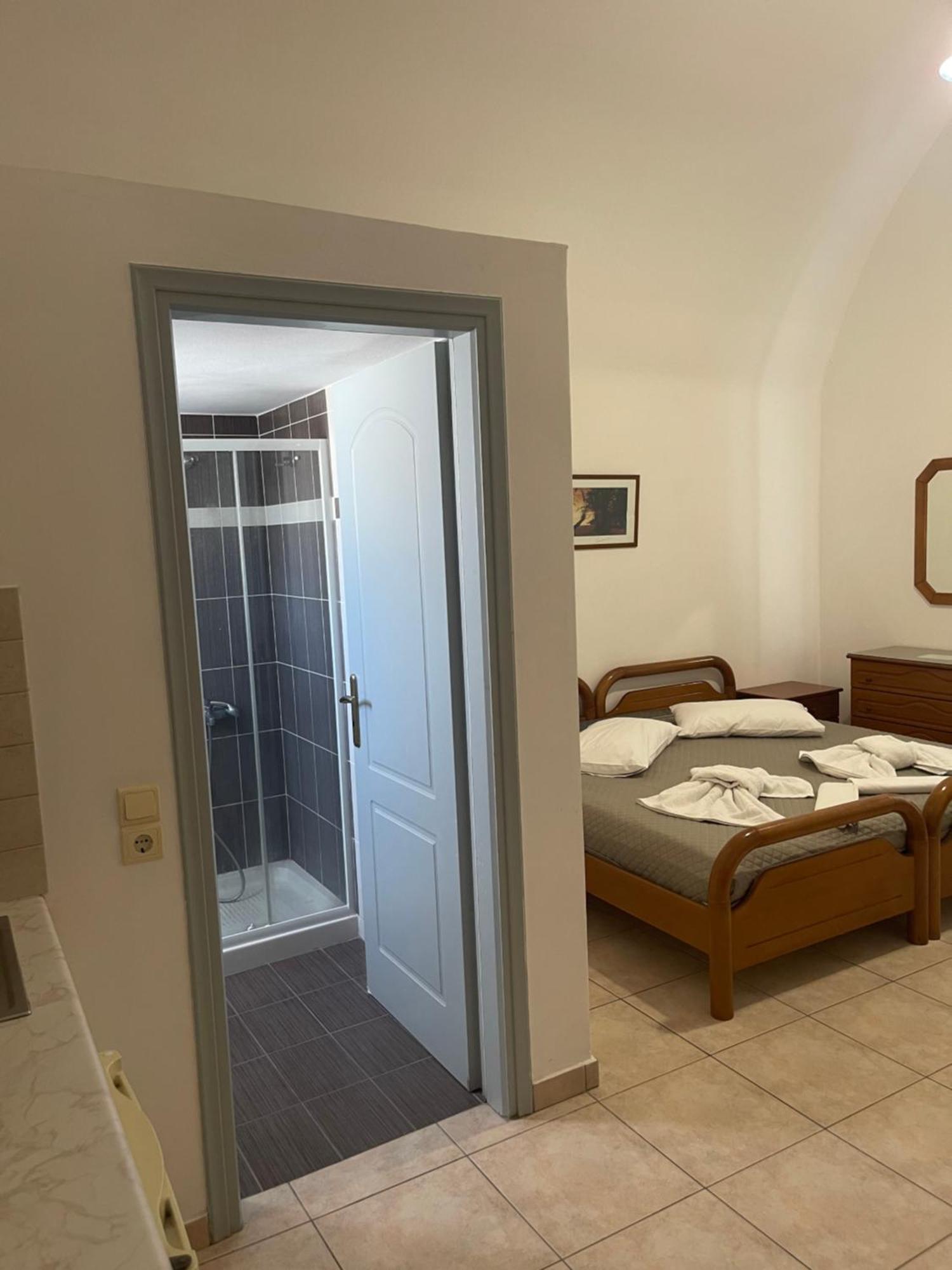 Tarelis Apartments & Studios Kamári 외부 사진