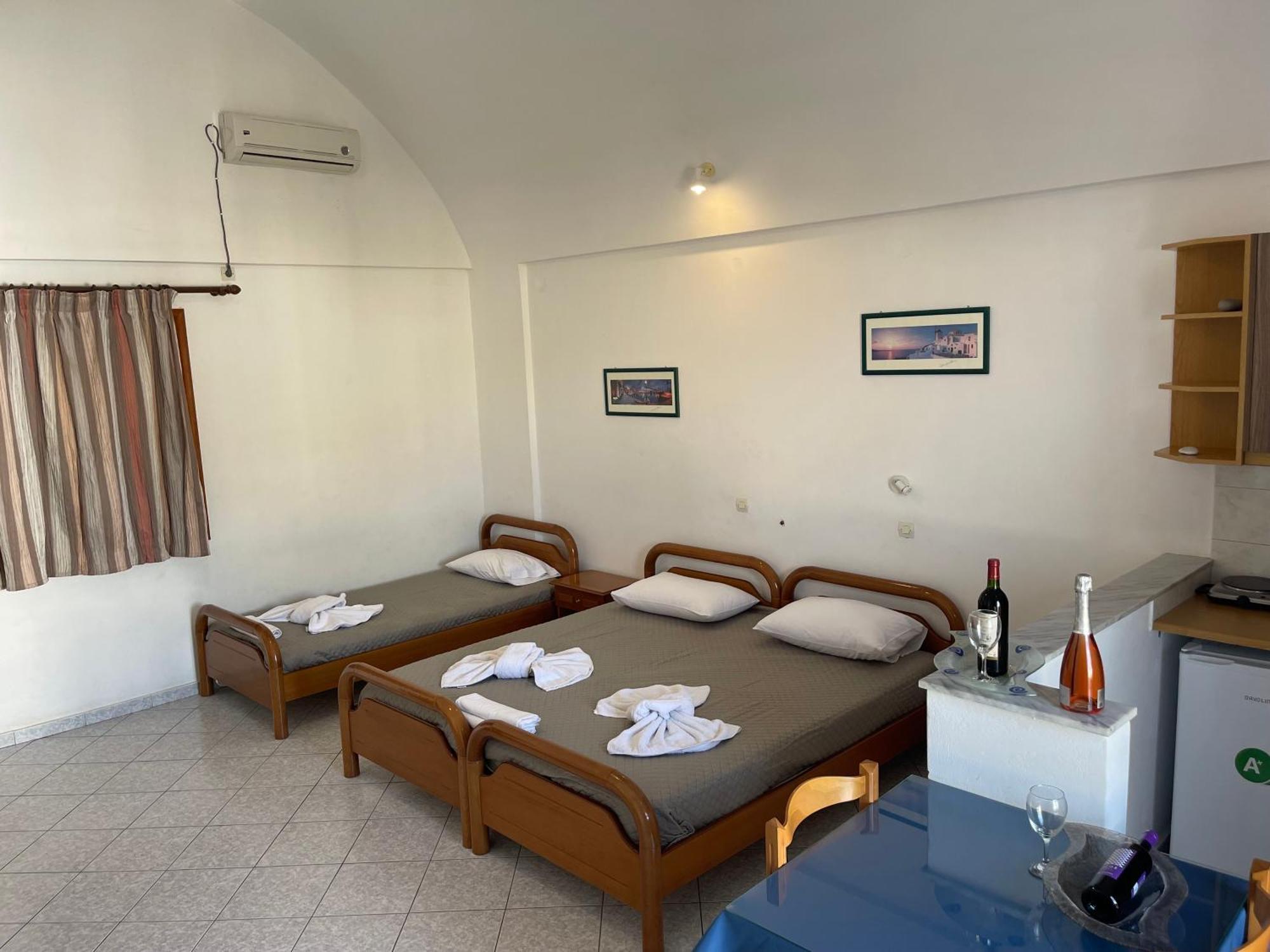 Tarelis Apartments & Studios Kamári 외부 사진