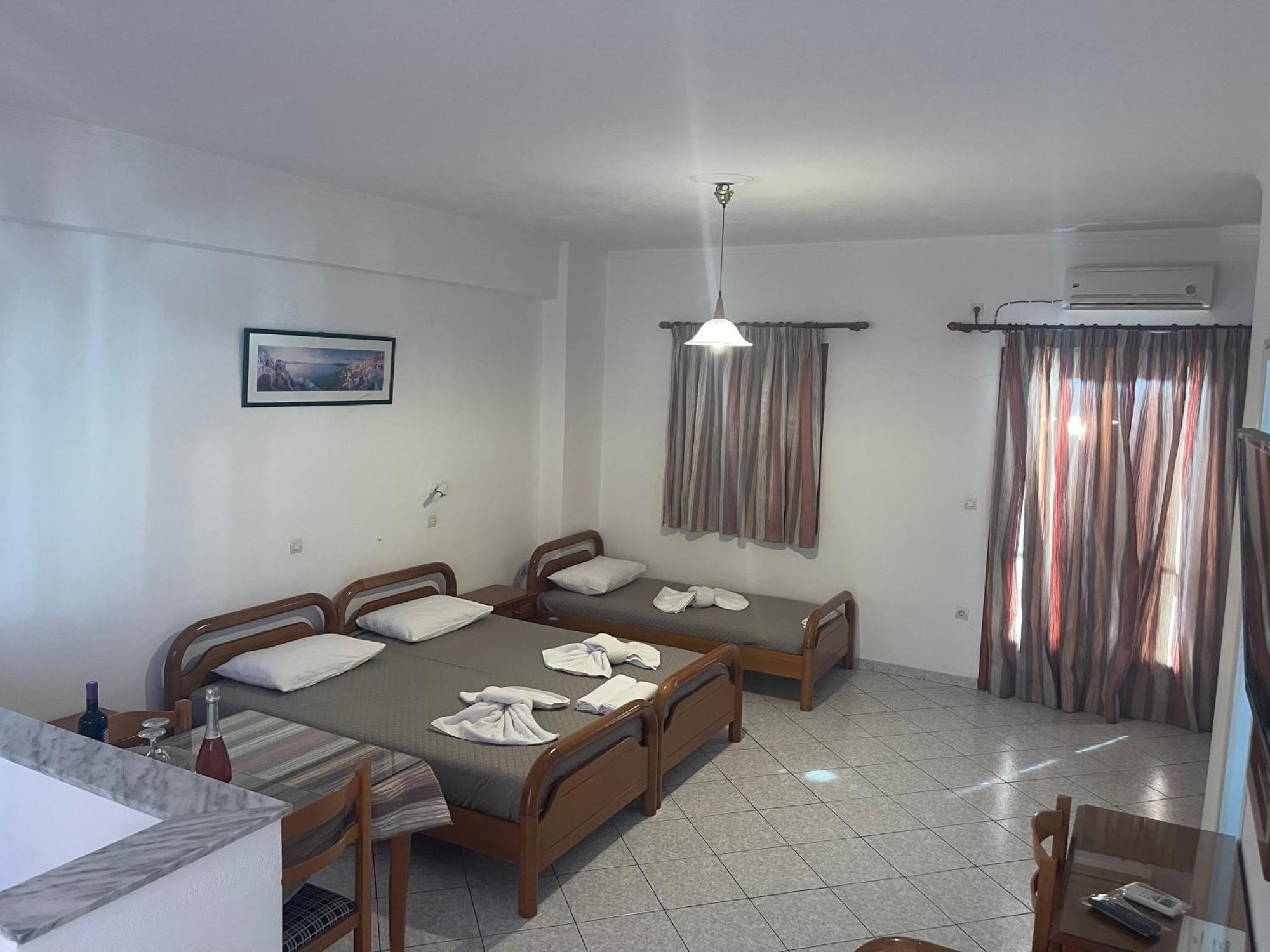 Tarelis Apartments & Studios Kamári 외부 사진