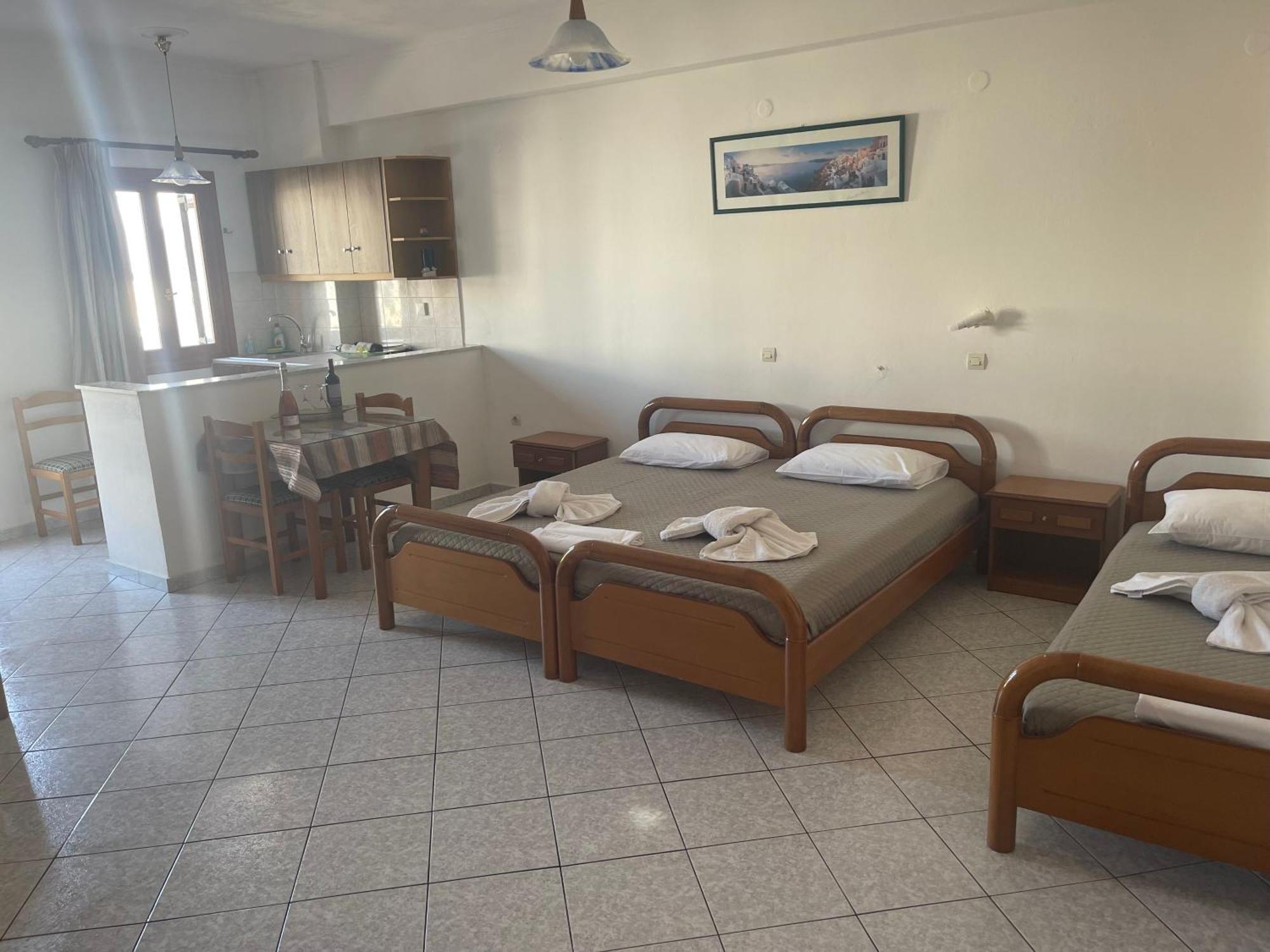 Tarelis Apartments & Studios Kamári 외부 사진